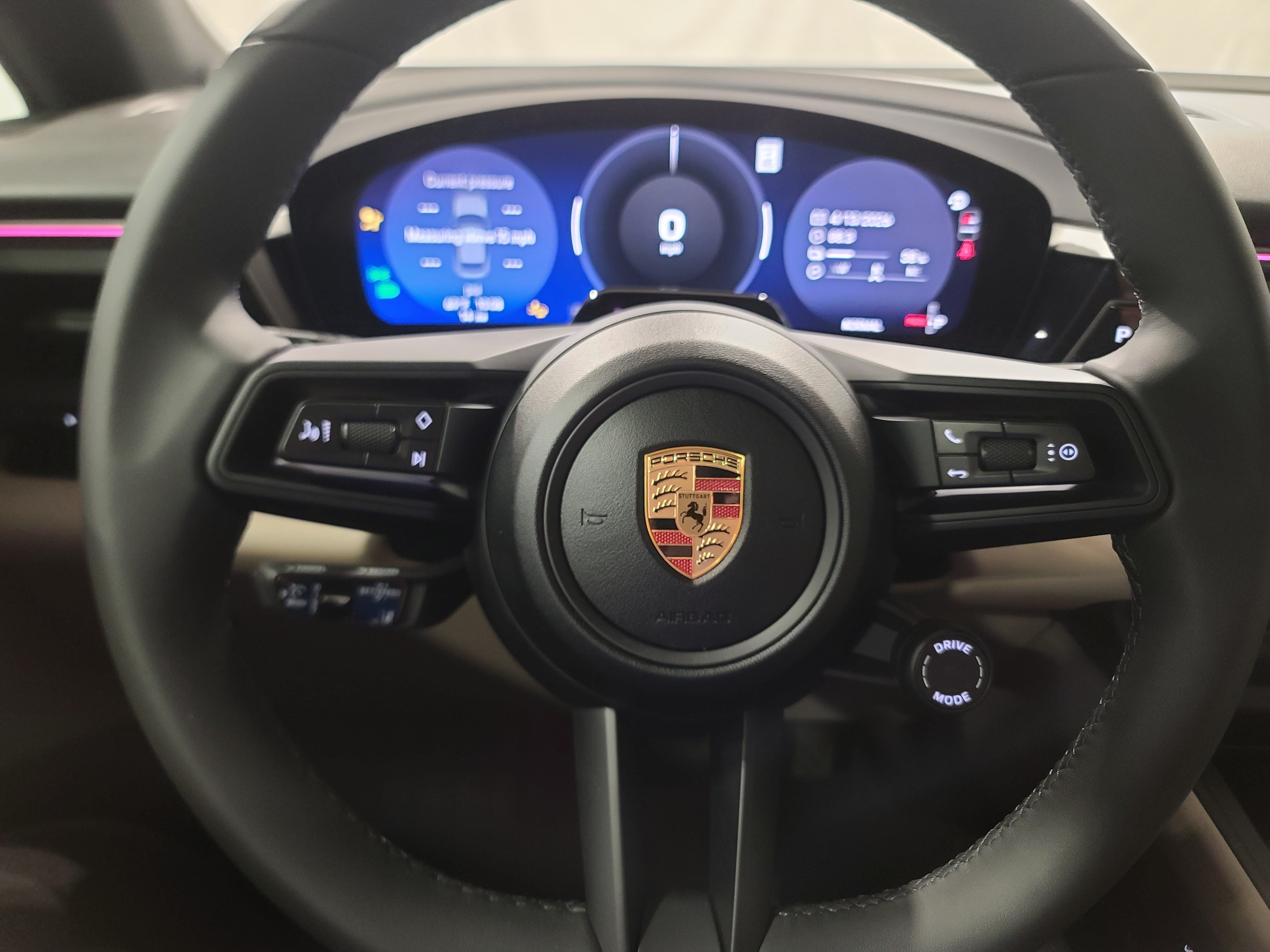 New 2026 Porsche Macan Electric RWD image 16