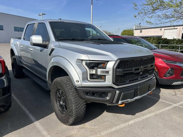 Used 2018 Ford F150 Raptor w/ Equipment Group 802A Luxury image 3