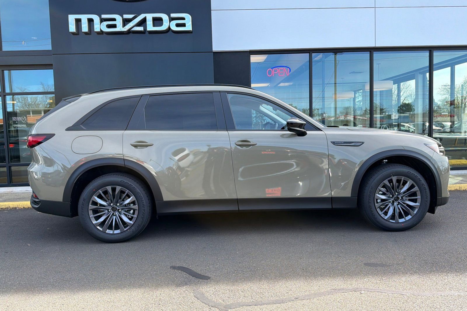 New 2026 MAZDA CX-70 SC AWD/4WD image 2