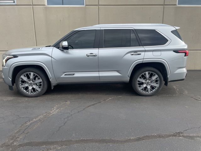 Used 2024 Toyota Sequoia Capstone image 3