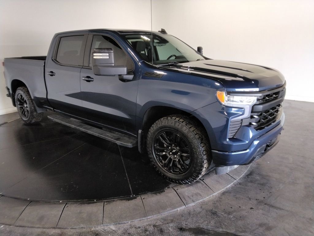 Used 2023 Chevrolet Silverado 1500 RST w/ Z71 Off-Road Package image 4