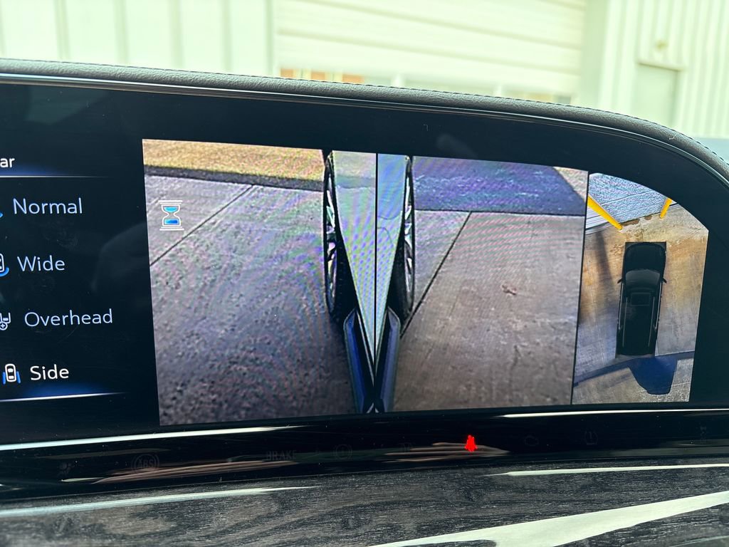 Used 2023 Cadillac Escalade Premium Luxury image 33