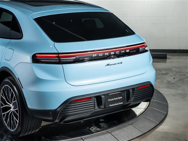 New 2025 Porsche Macan 4S Electric image 32