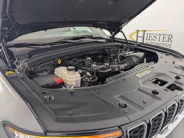 Certified 2024 Jeep Grand Cherokee Limited w/ Luxury Tech Group II image 40