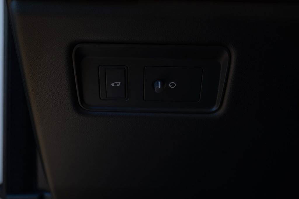 Used 2022 Land Rover Range Rover Westminster Edition image 17