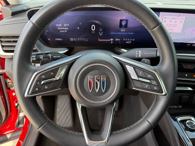 Used 2025 Buick Envision Preferred AWD/4WD image 13