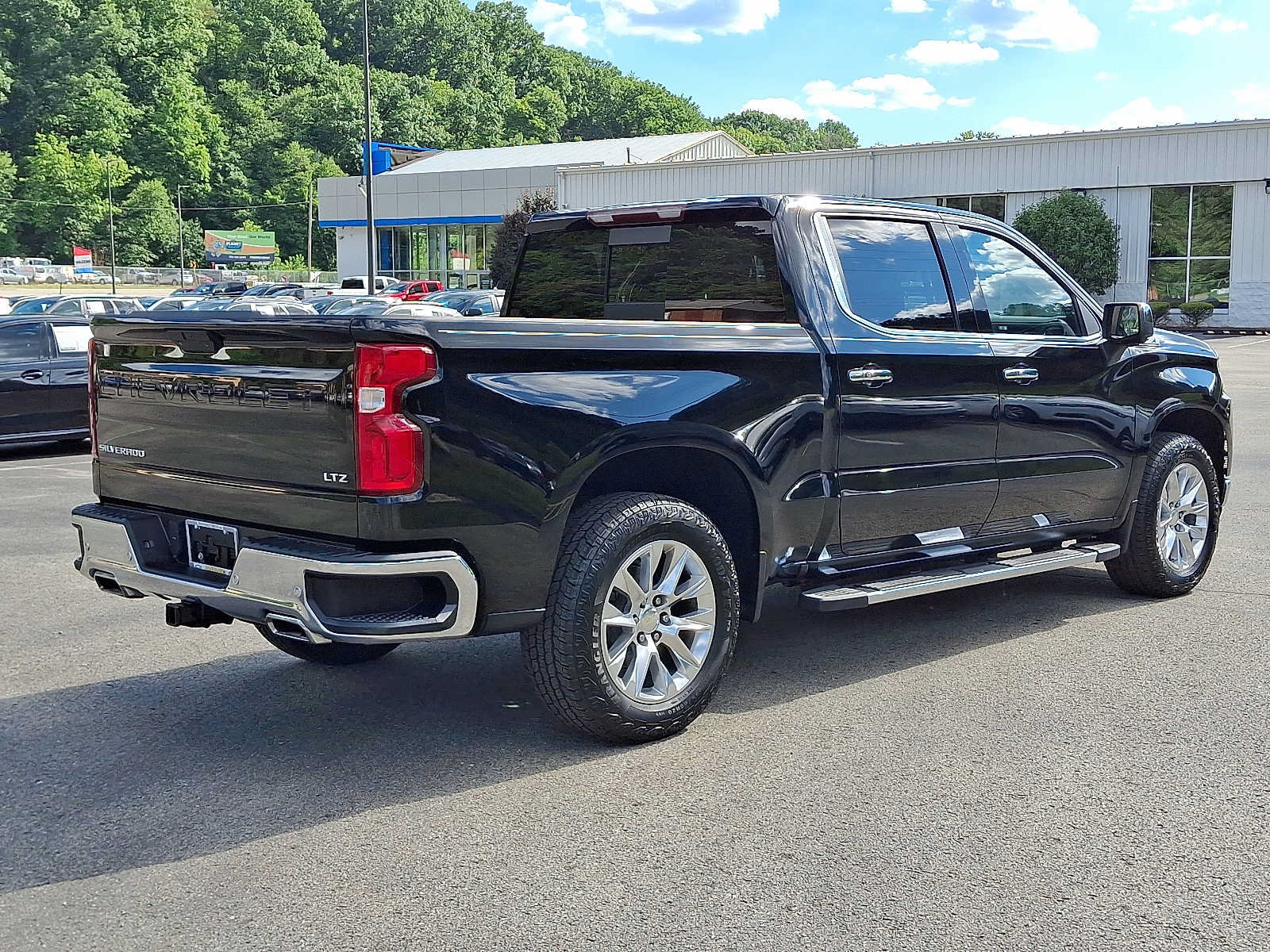 Used 2019 Chevrolet Silverado 1500 LTZ w/ LTZ Plus Package AWD/4WD image 6