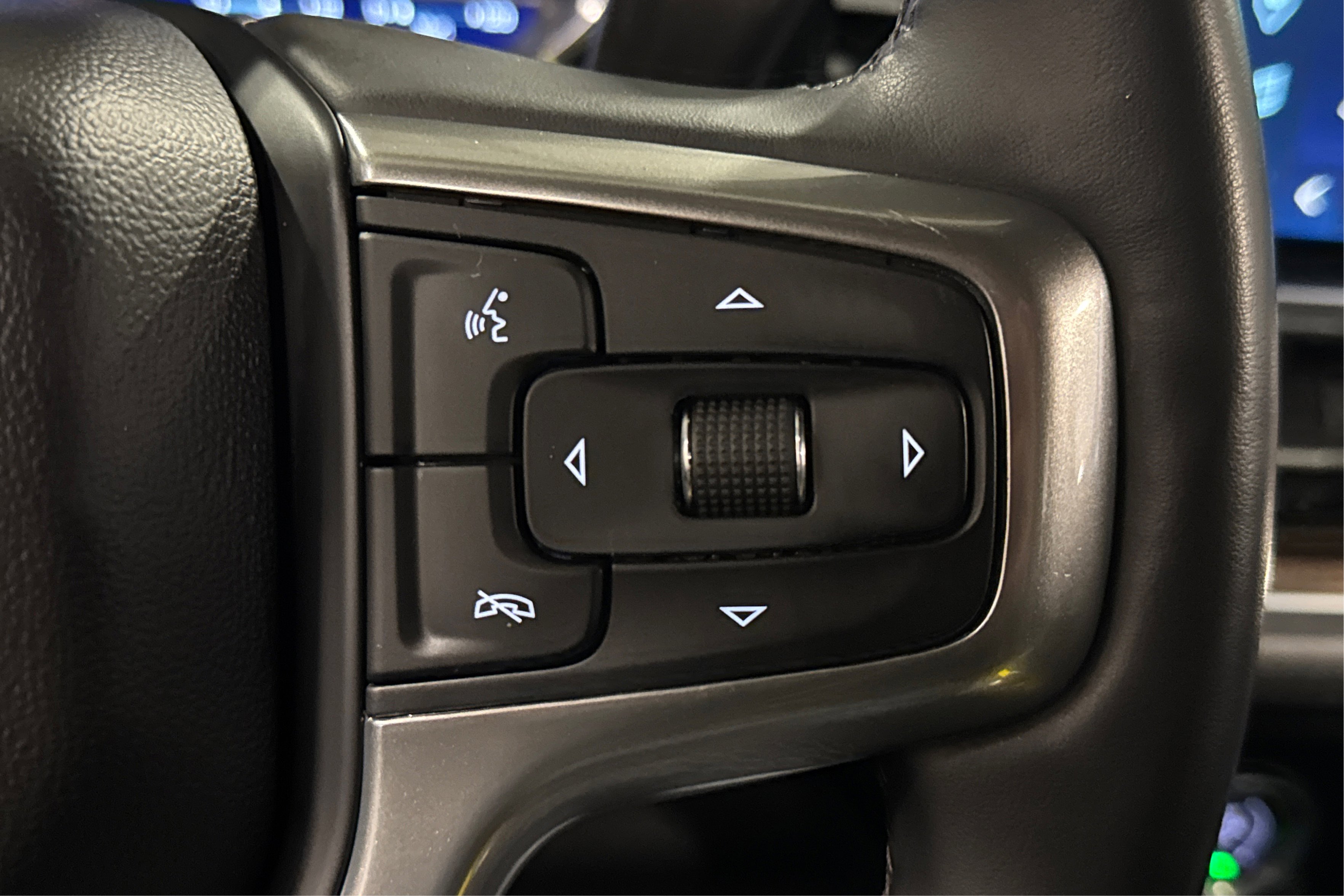 Used 2024 Chevrolet Silverado 1500 RST image 25