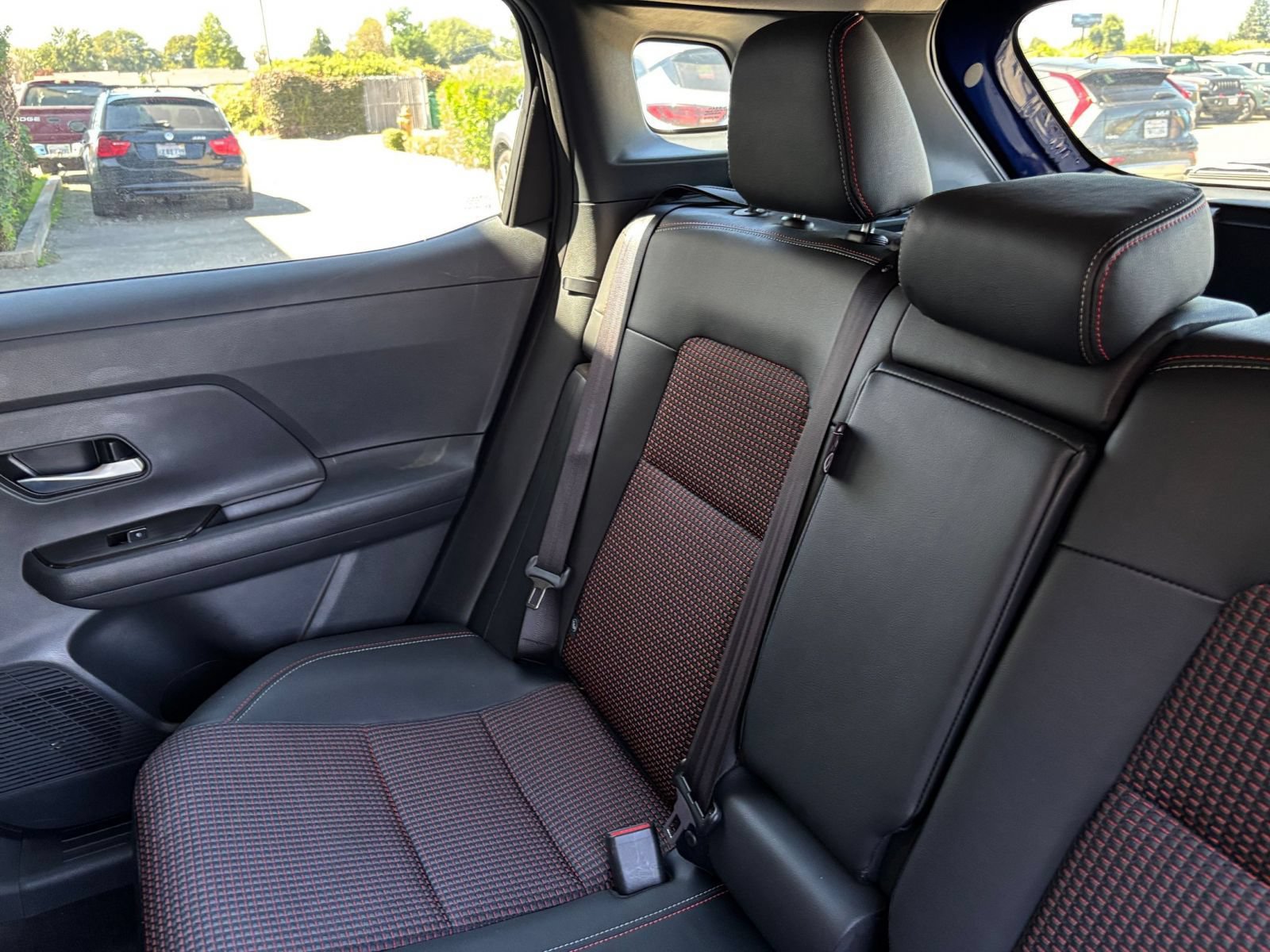 Used 2026 Nissan Kicks SR AWD/4WD image 38