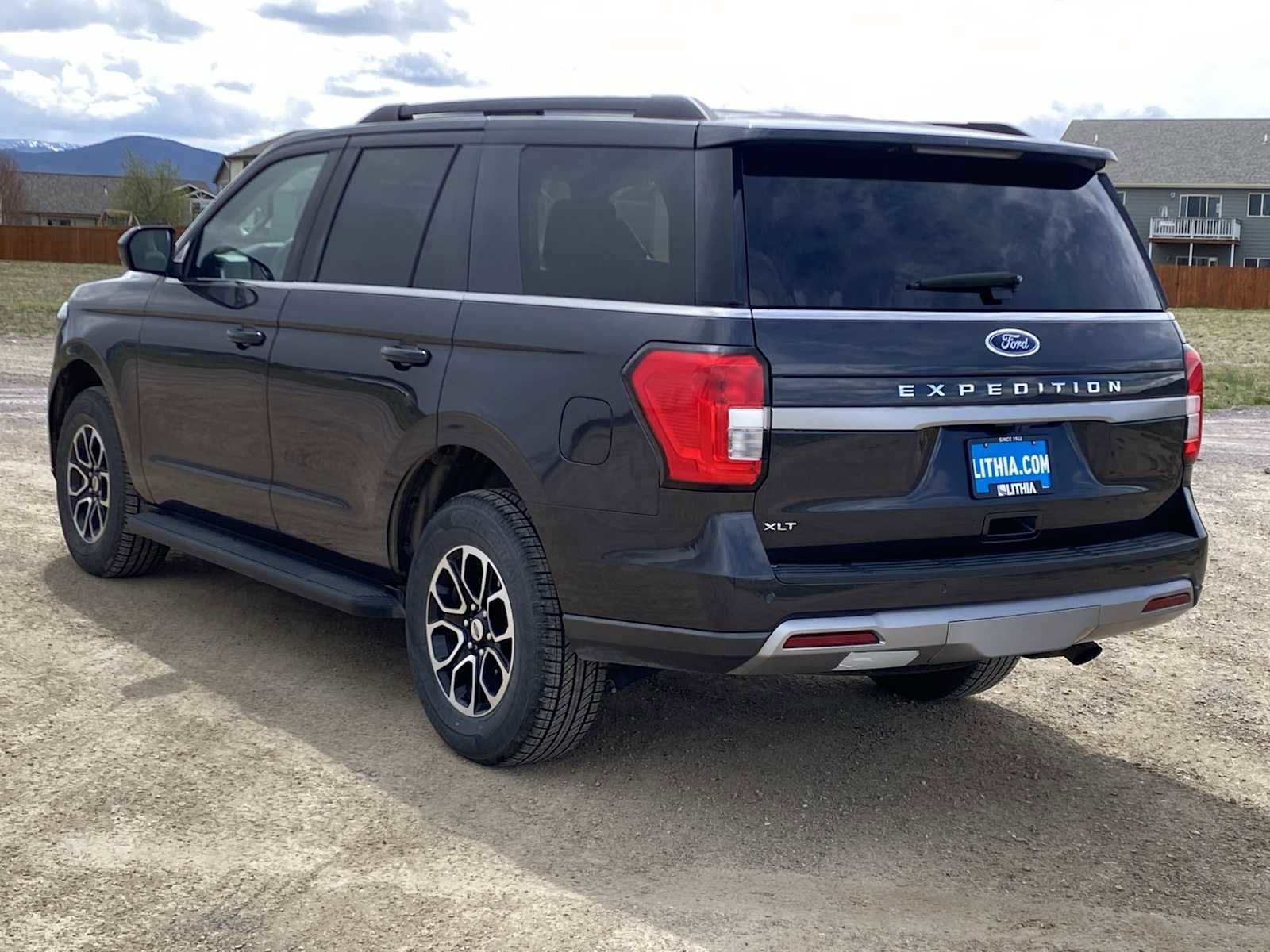 Used 2024 Ford Expedition XLT AWD/4WD image 12
