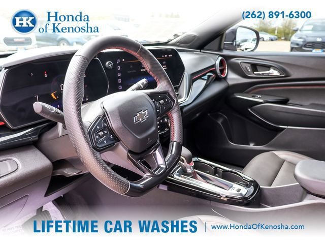Used 2024 Chevrolet Trax RS w/ Driver Confidence Package FWD image 12