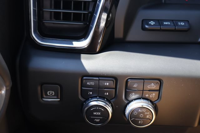 Used 2023 GMC Sierra 1500 Denali AWD/4WD image 18