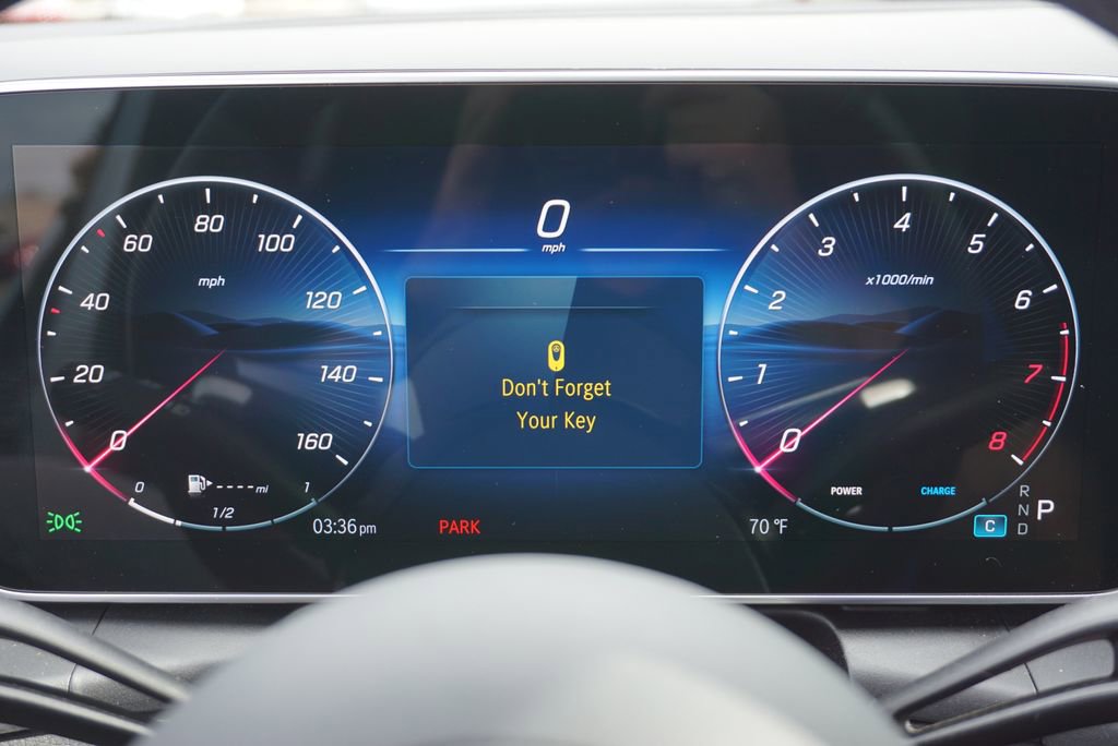 Certified 2025 Mercedes-Benz GLC 300 GLC 300 image 32