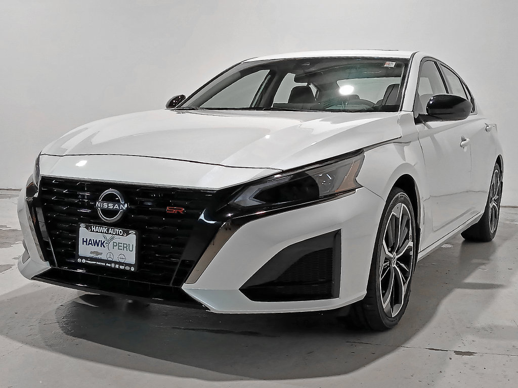 New 2026 Nissan Altima 2.5 SR w/ SR Premium Package FWD image 3