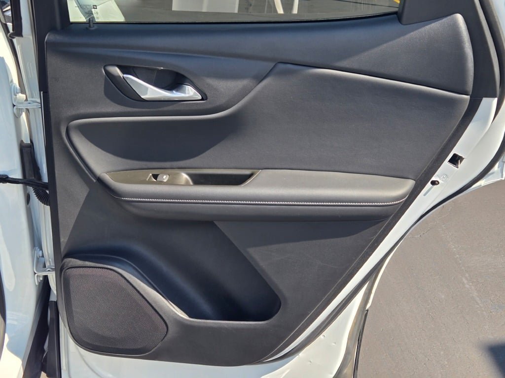 Certified 2025 Chevrolet Blazer LT FWD image 10