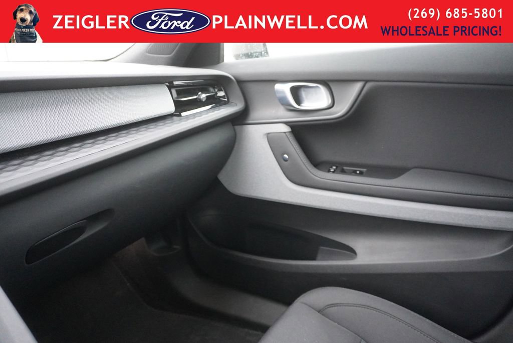 Used 2022 Polestar Polestar 2 image 32