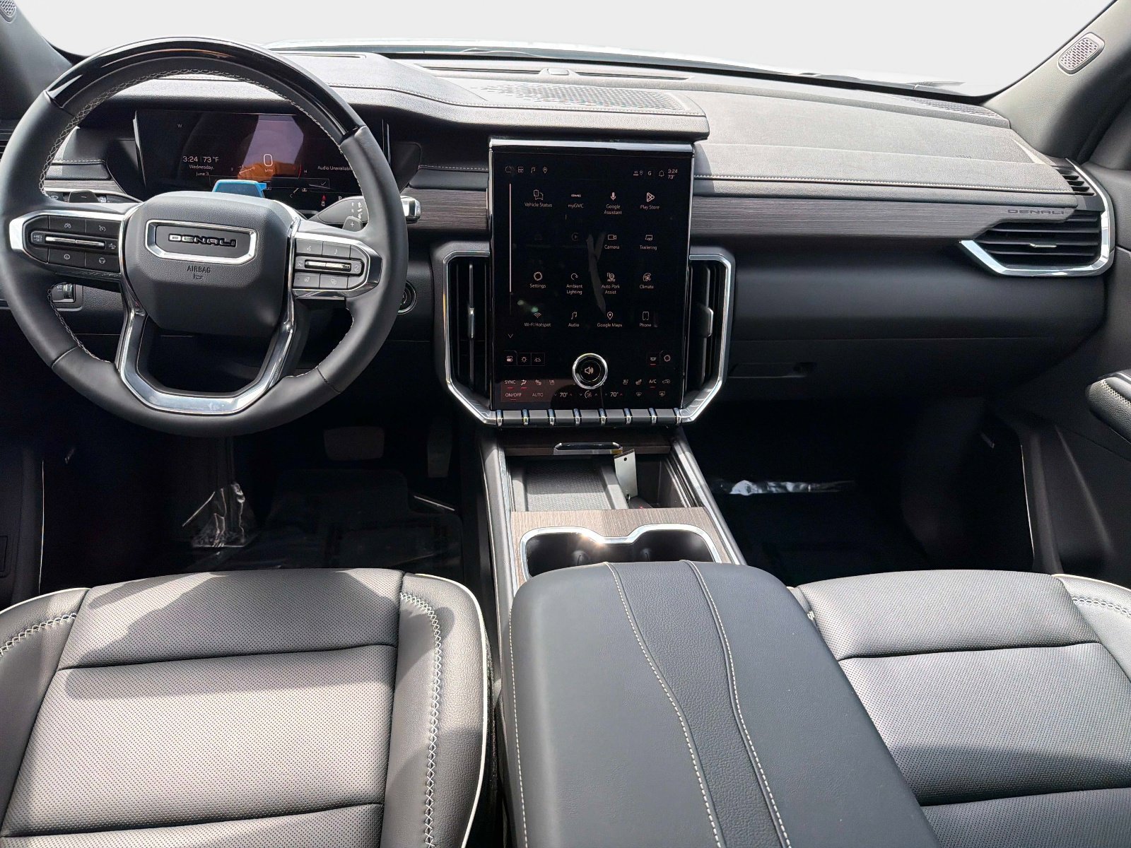 New 2026 GMC Acadia Denali w/ Super Cruise Package FWD image 15