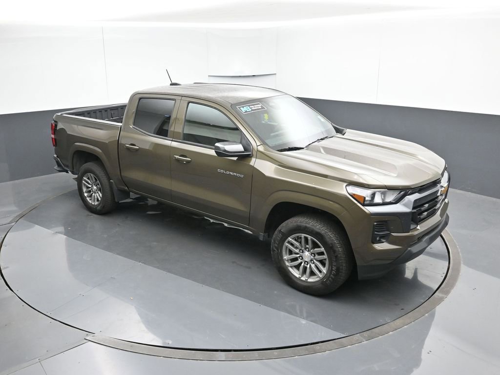 Used 2024 Chevrolet Colorado LT w/ LT Convenience Package image 47