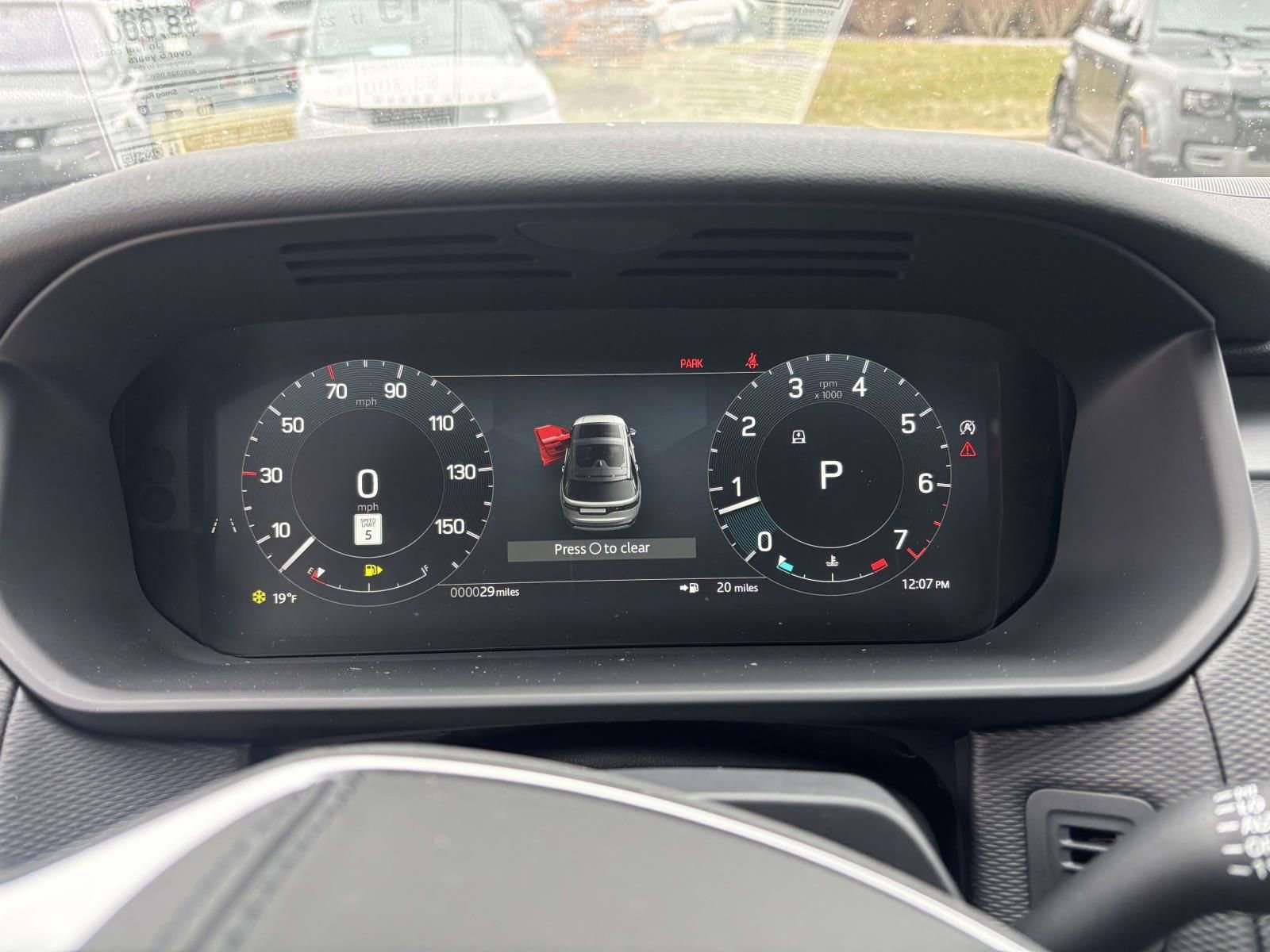 New 2026 Land Rover Discovery Limited Edition image 14