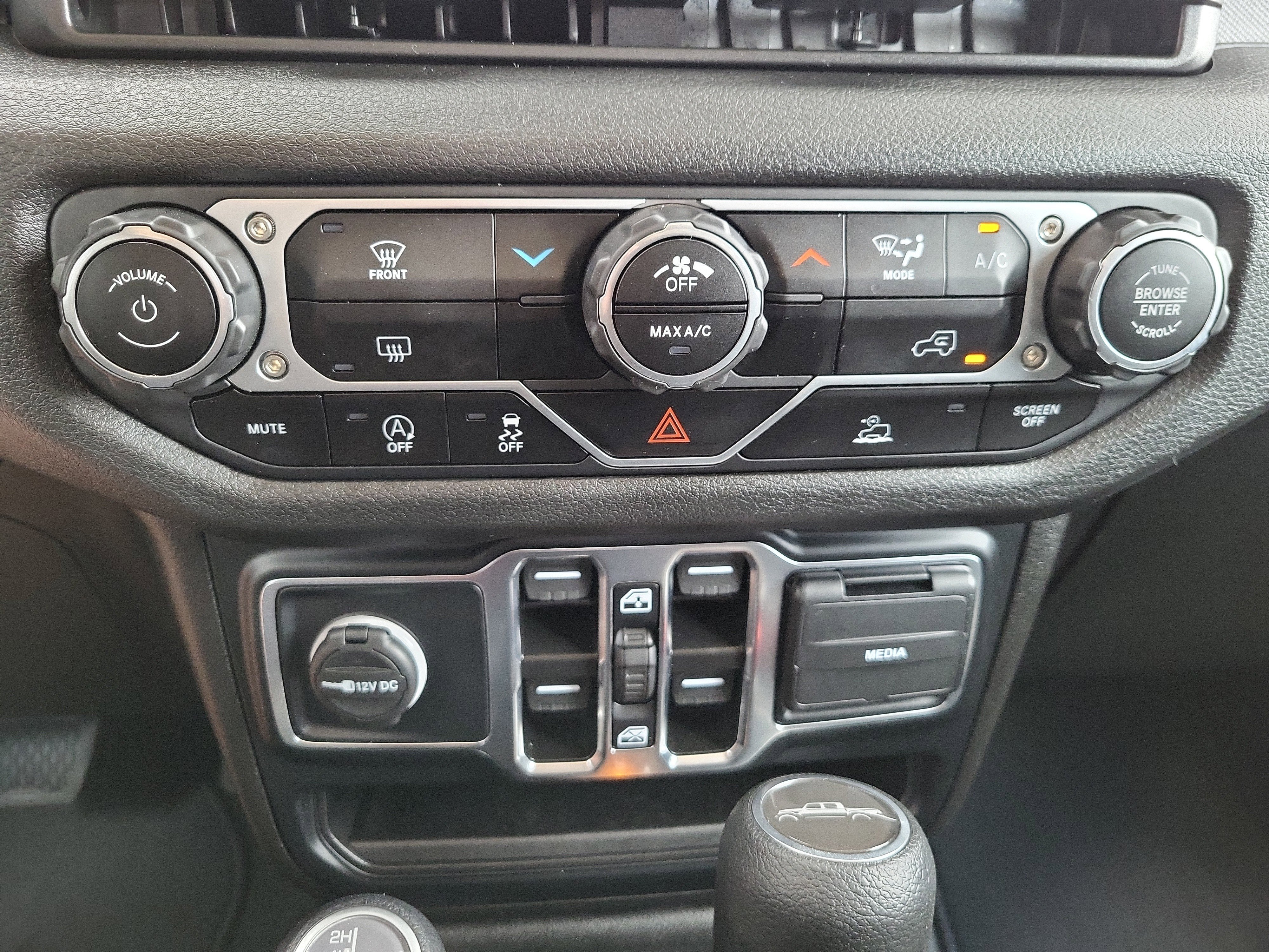 Used 2024 Jeep Gladiator Sport image 22