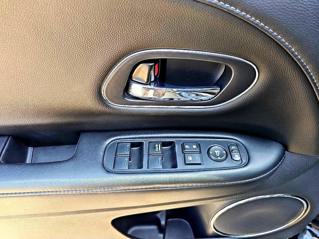 Used 2021 Honda HR-V EX-L image 17