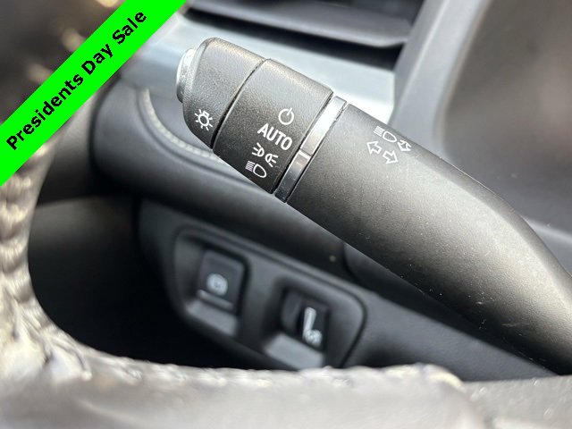 Used 2020 GMC Acadia SLE w/ Driver Convenience Package image 21