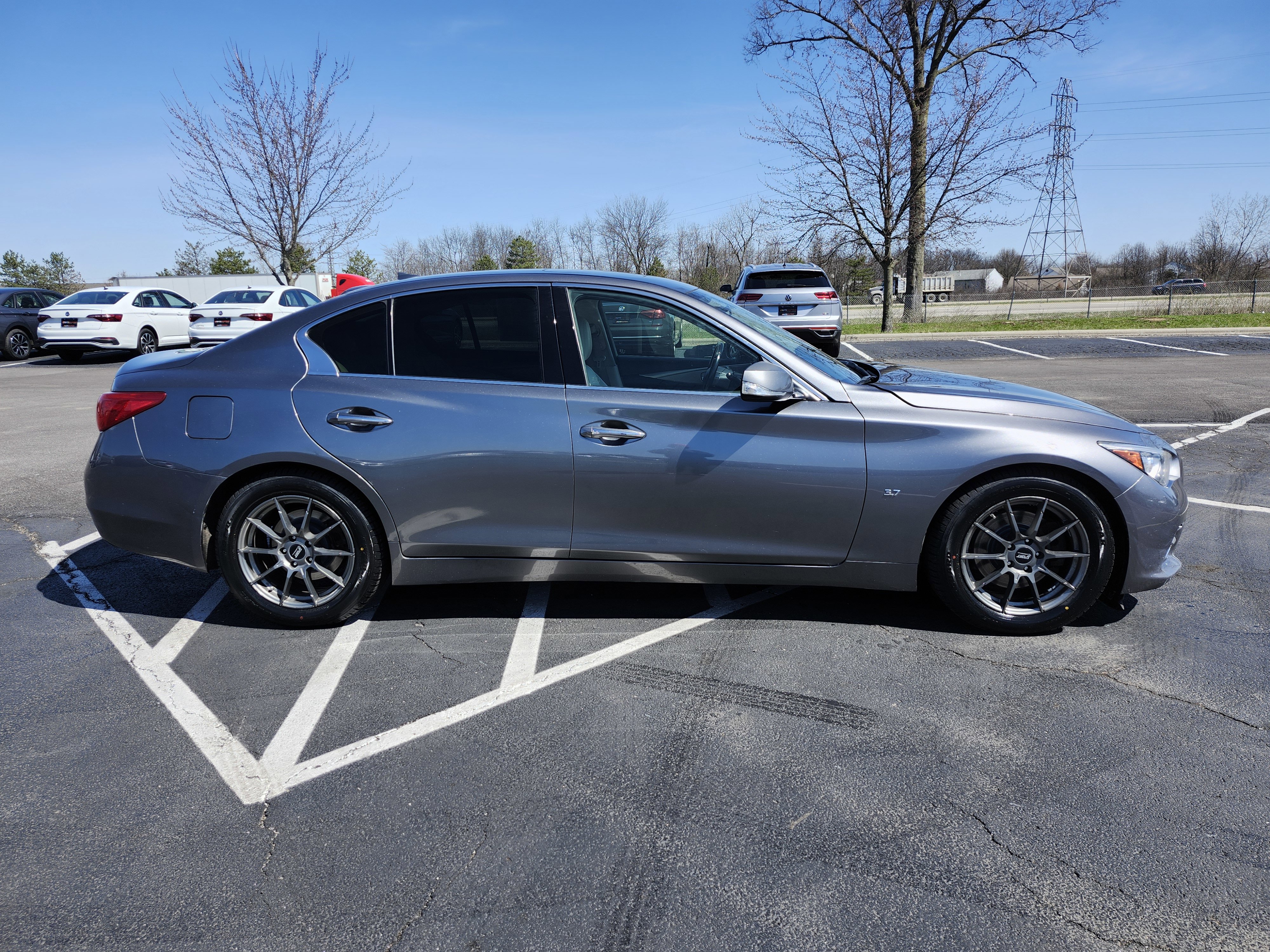 Used 2014 INFINITI Q50 Premium w/ Navigation Package image 19
