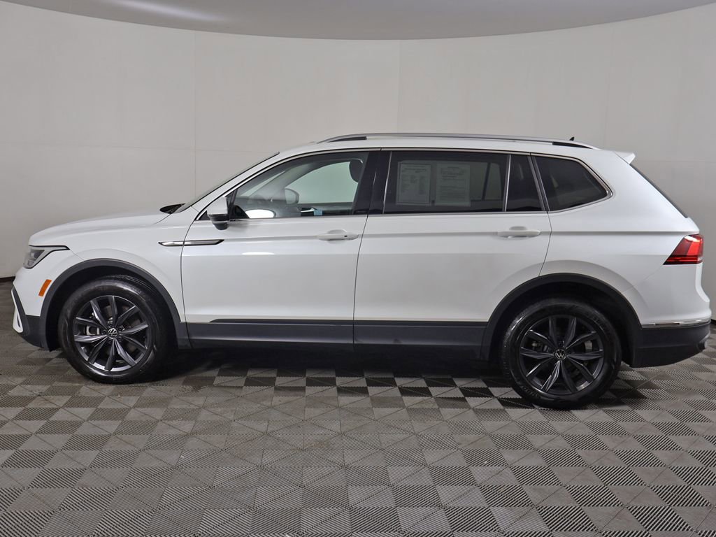 Used 2023 Volkswagen Tiguan SE image 17
