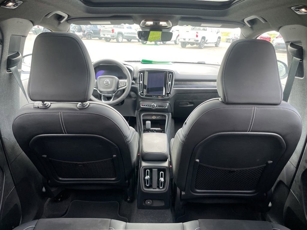 Used 2023 Volvo XC40 Recharge Plus AWD/4WD image 15