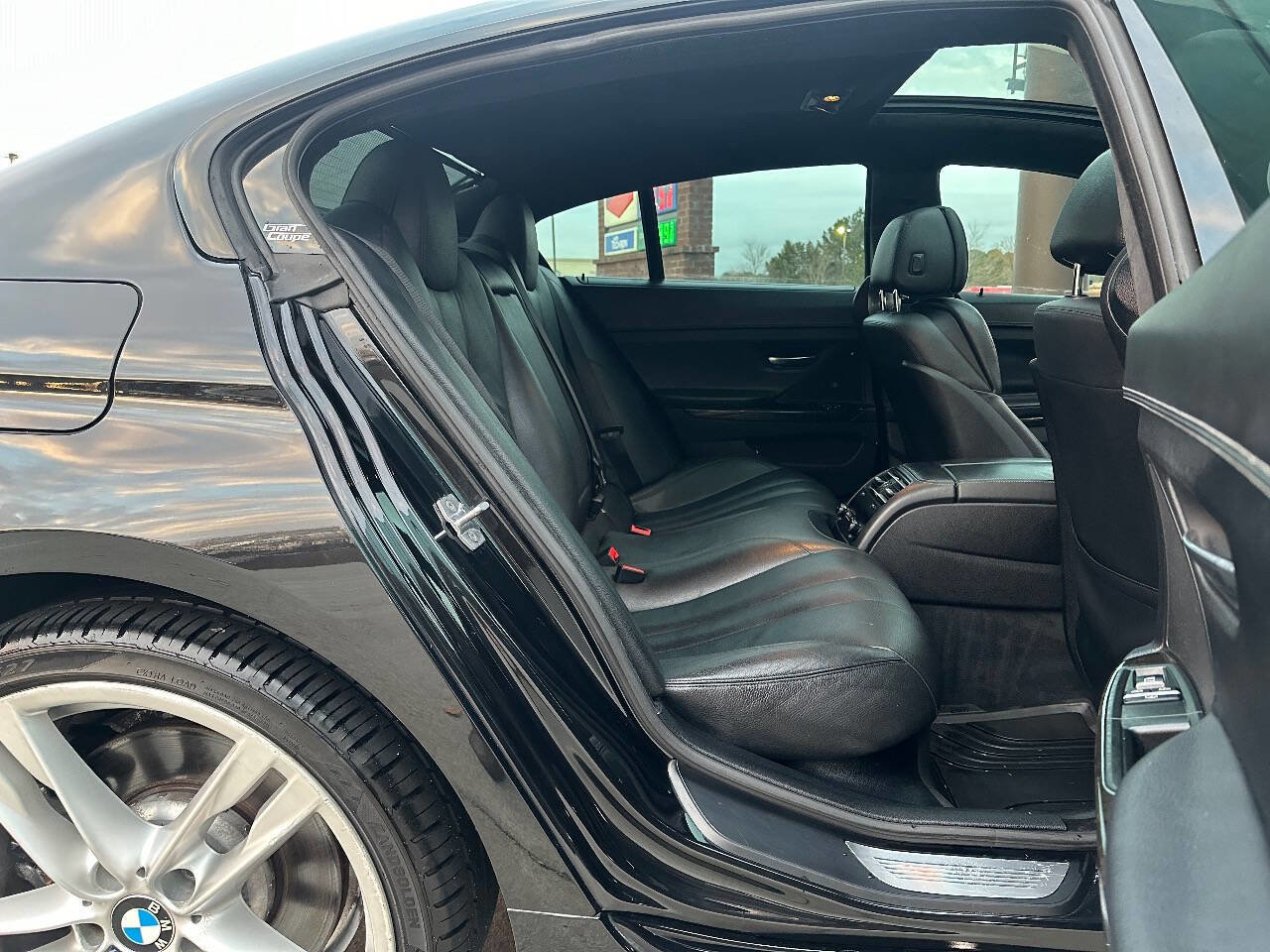 Used 2016 BMW 640i Gran Coupe image 9