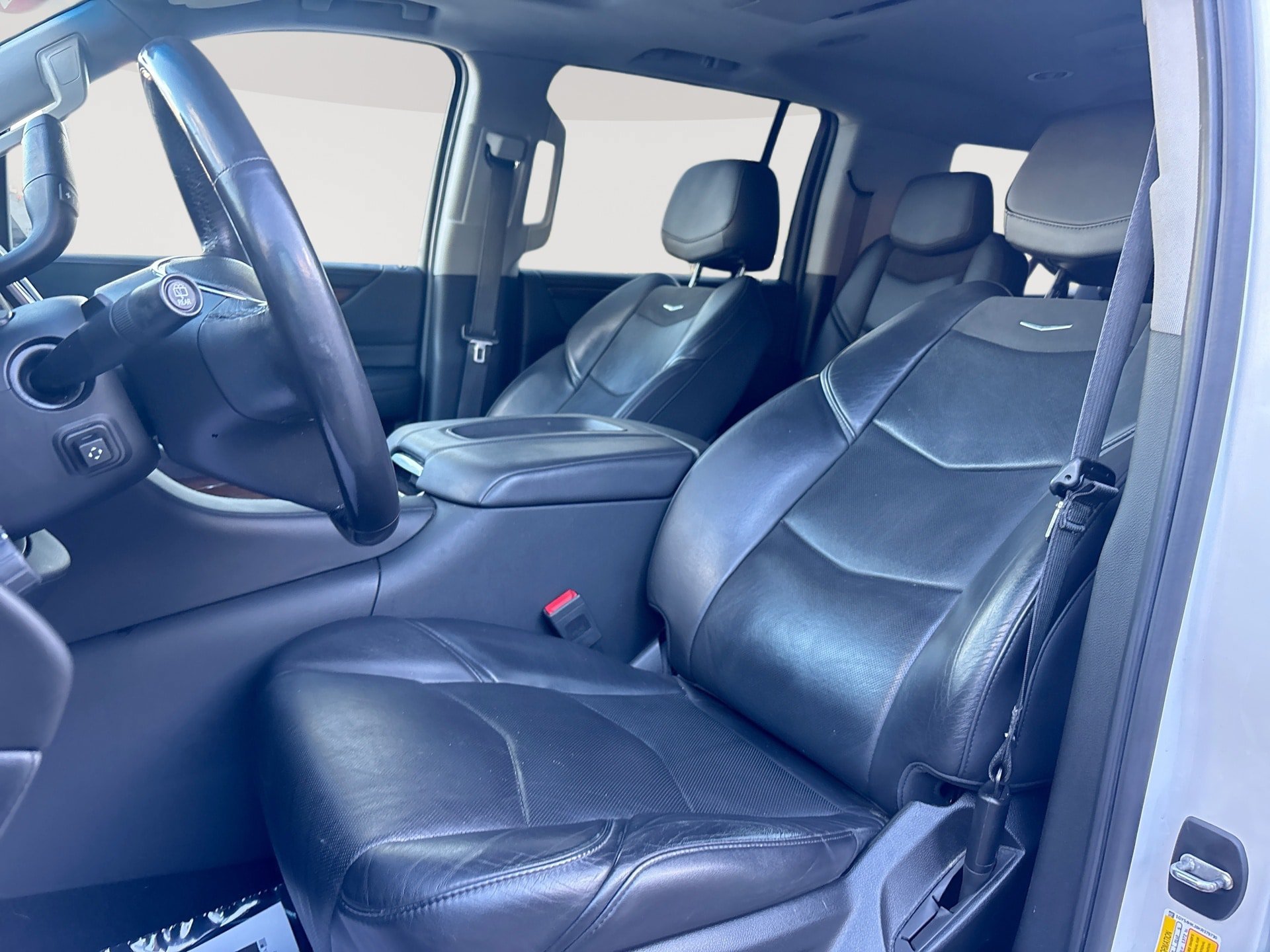 Used 2019 Cadillac Escalade ESV Luxury AWD/4WD image 13
