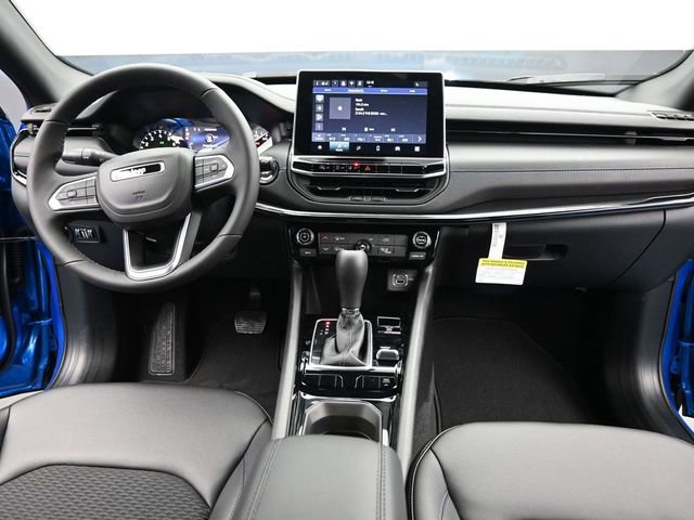 New 2026 Jeep Compass Latitude image 23