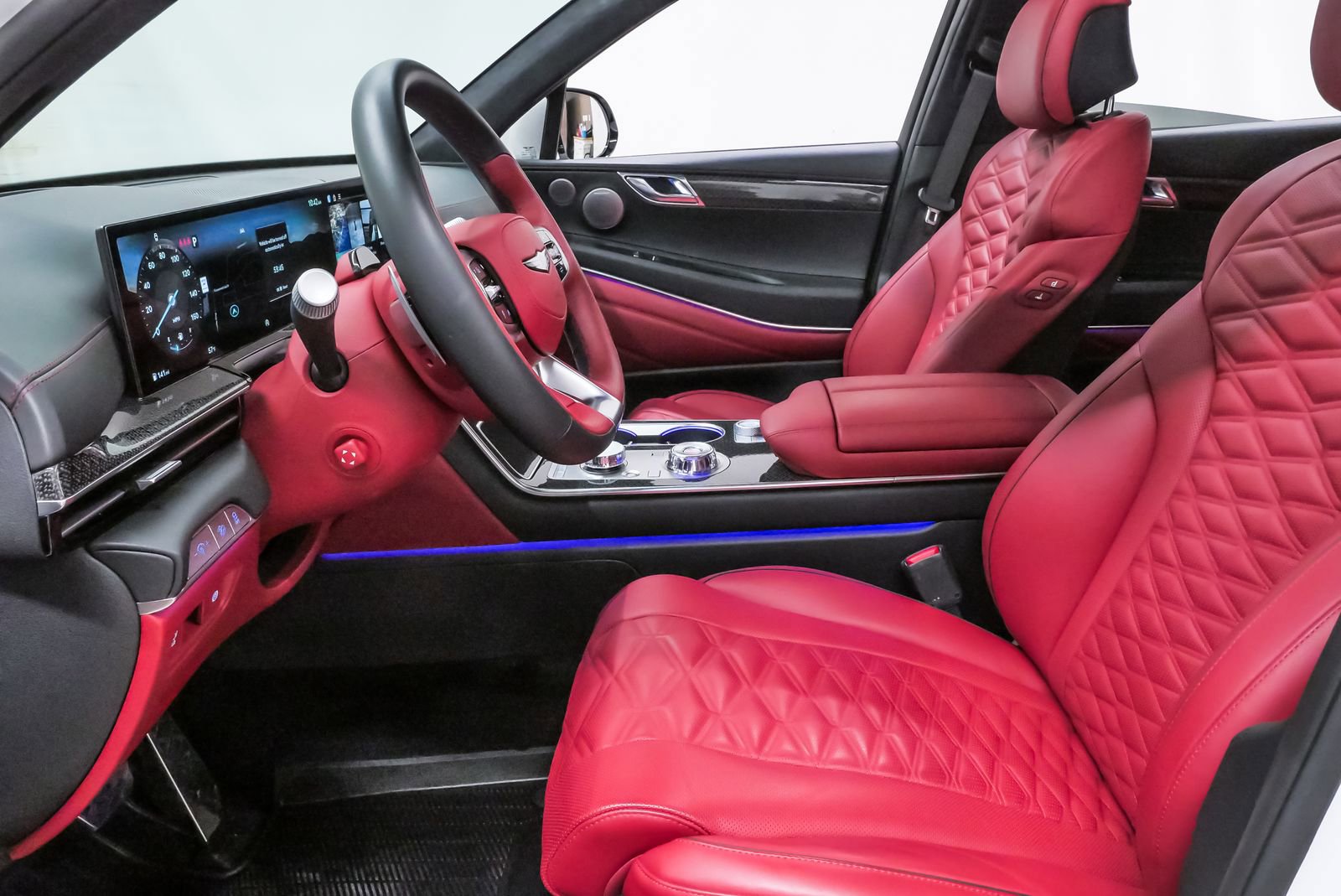 Used 2025 Genesis GV80 3.5T e-SC image 8