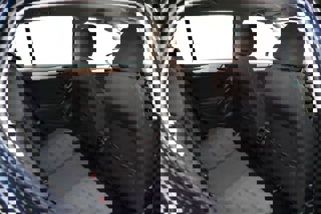 Used 2014 Volkswagen Golf 2.5L image 17