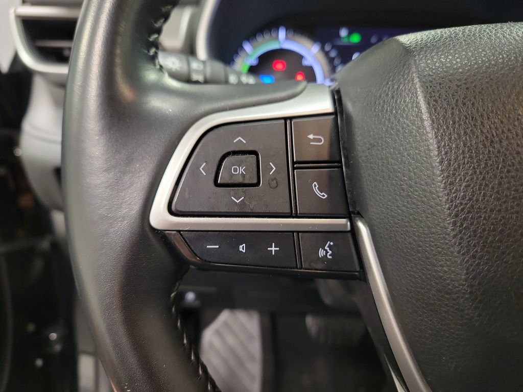 Used 2023 Toyota Highlander XLE AWD/4WD image 26