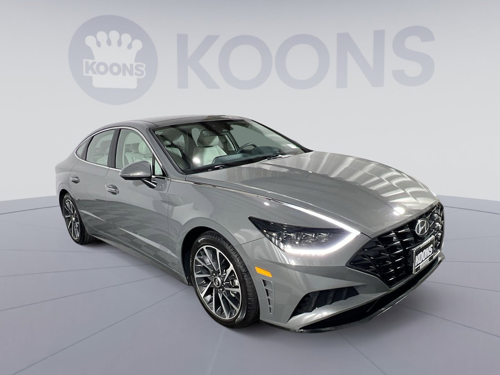 Used 2023 Hyundai Sonata Limited w/ Preferred Accessory Package image 10