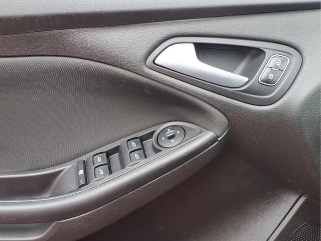 Used 2016 Ford Focus SE image 17