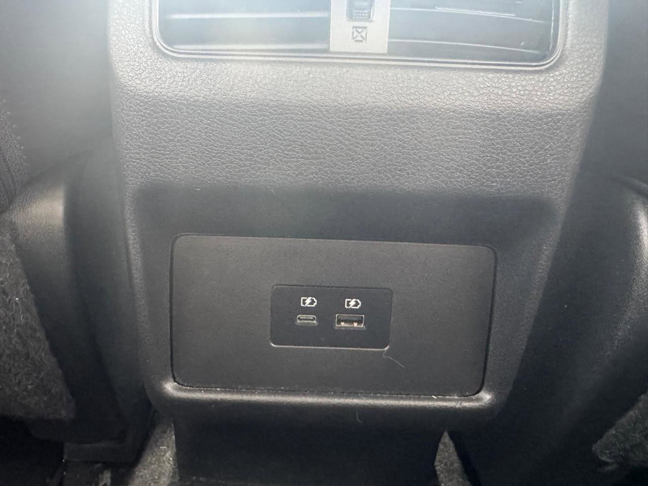 Used 2021 Nissan Rogue SV w/ Premium Package image 22