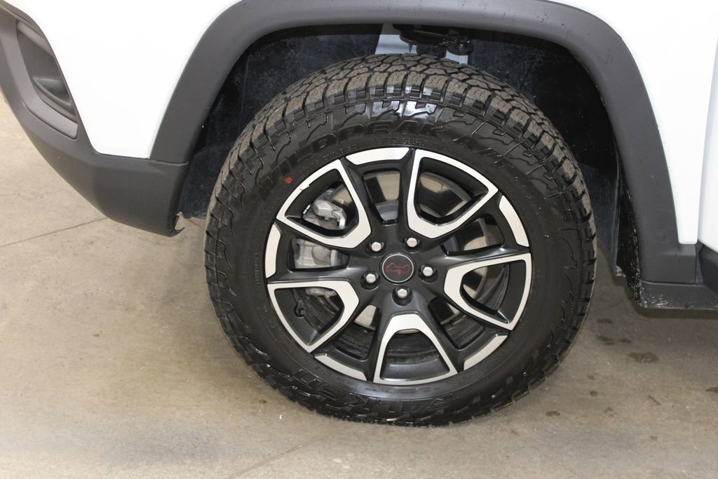 Used 2025 Jeep Compass Trailhawk image 53