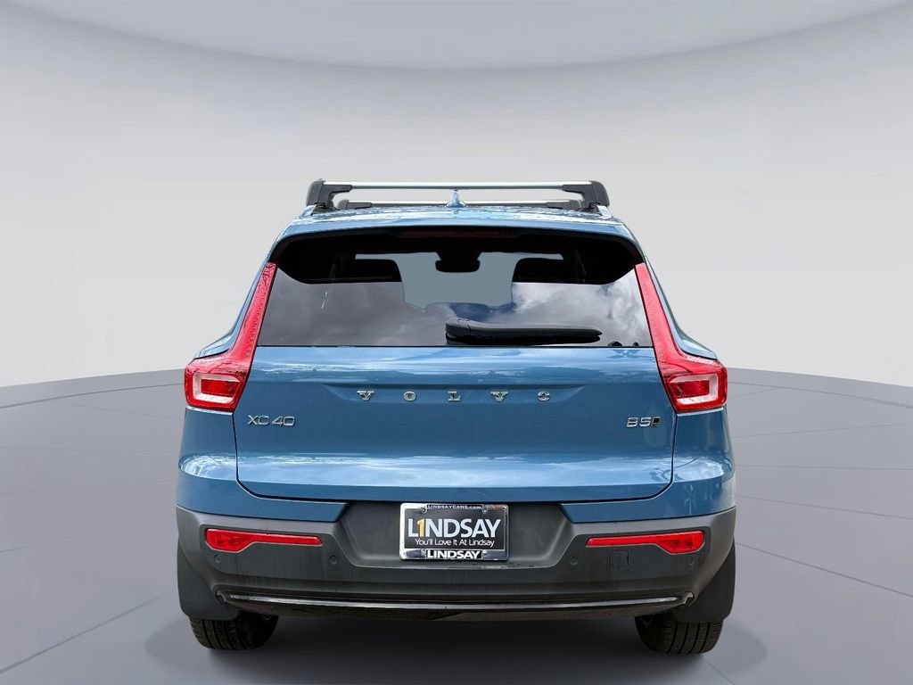Used 2023 Volvo XC40 B5 Ultimate w/ Protection Package Premier image 11