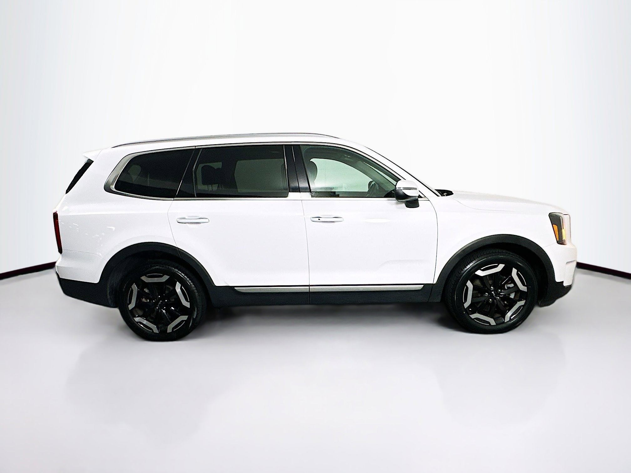 Used 2025 Kia Telluride S AWD/4WD image 10