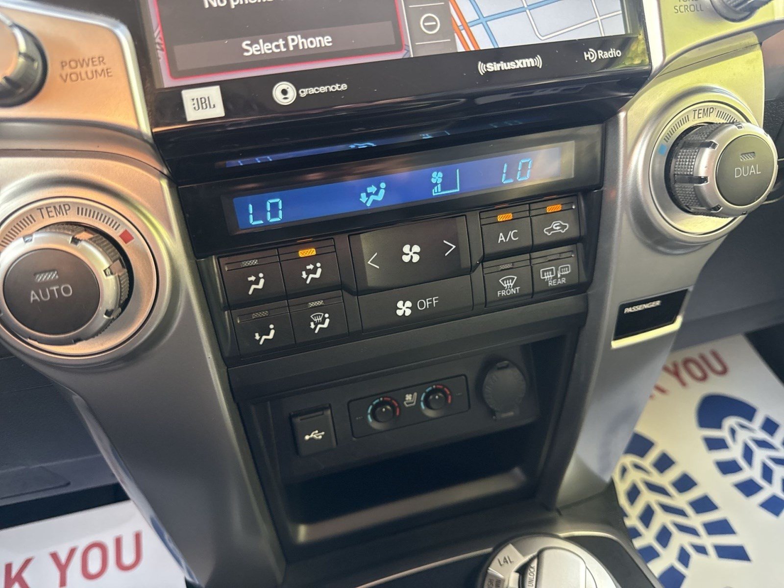 Used 2020 Toyota 4Runner Limited AWD/4WD image 19