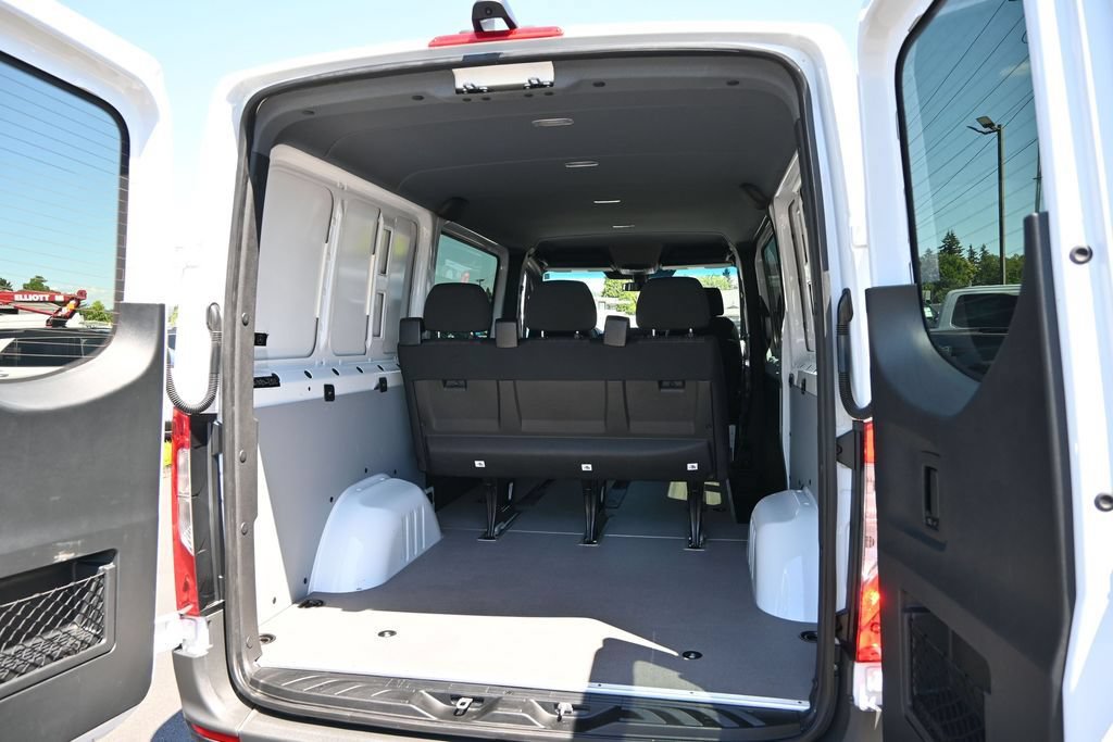 Used 2021 Mercedes-Benz Sprinter 2500 image 20