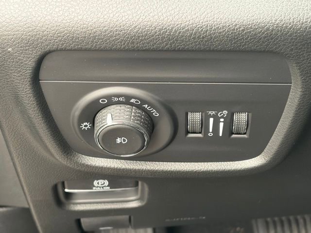 New 2026 Jeep Grand Cherokee Limited w/ Luxury Tech Group II image 27