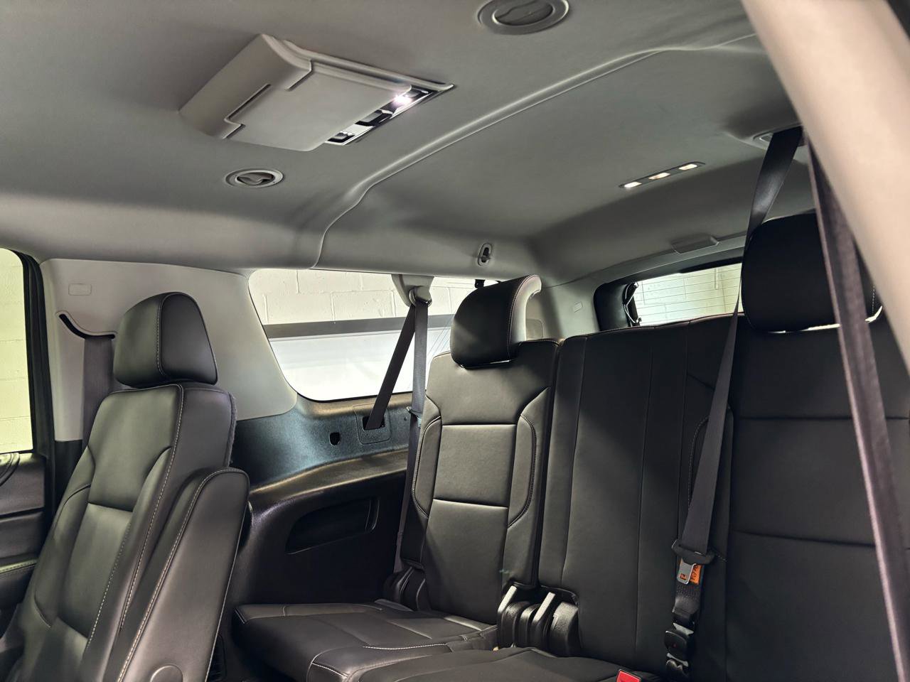 Used 2016 Chevrolet Suburban LT image 21