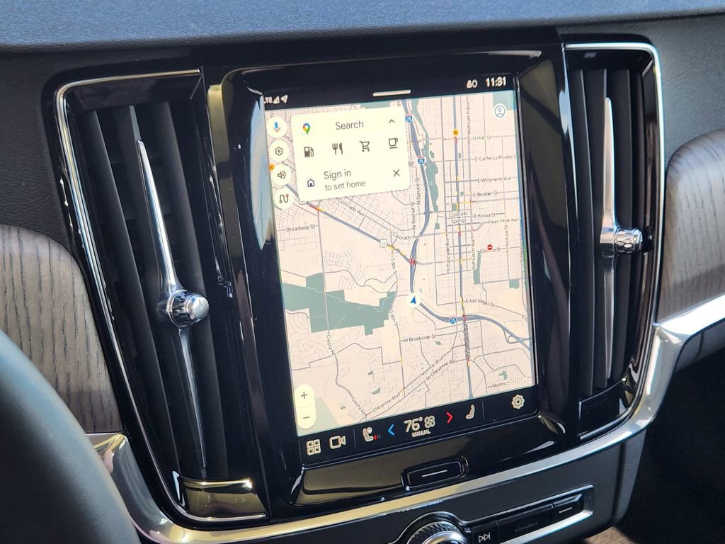 Used 2024 Volvo V90 B6 Cross Country Plus w/ Climate Package image 7