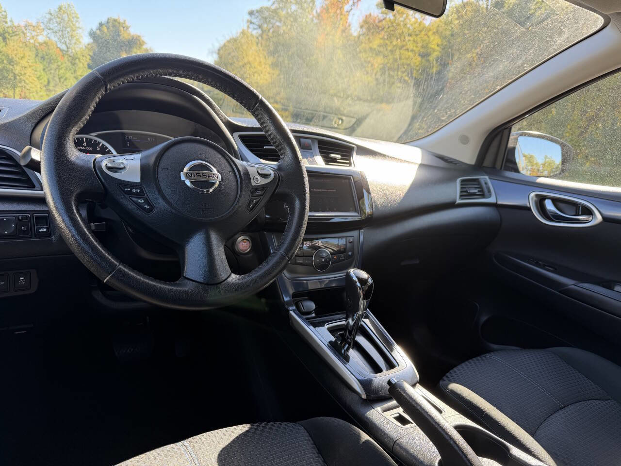 Used 2019 Nissan Sentra SR image 25
