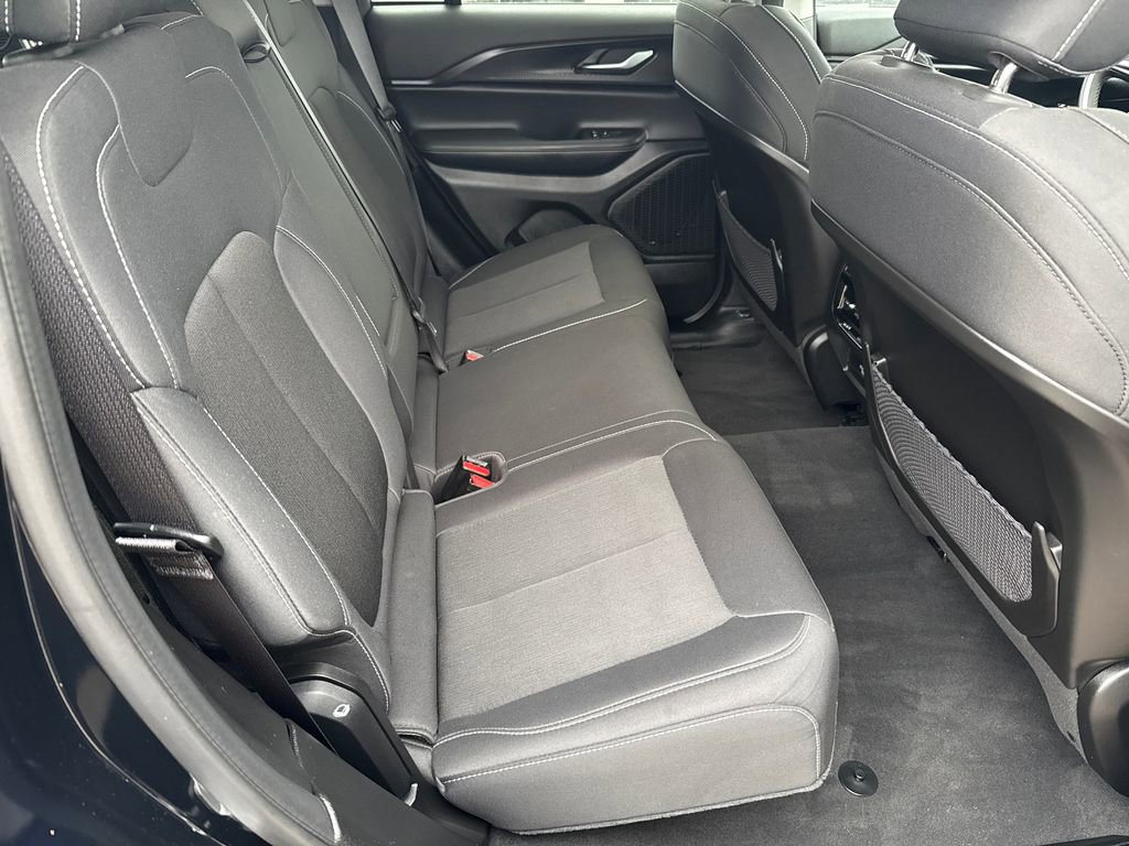 Certified 2023 Jeep Grand Cherokee Laredo w/ MOPAR Finishing Package image 16