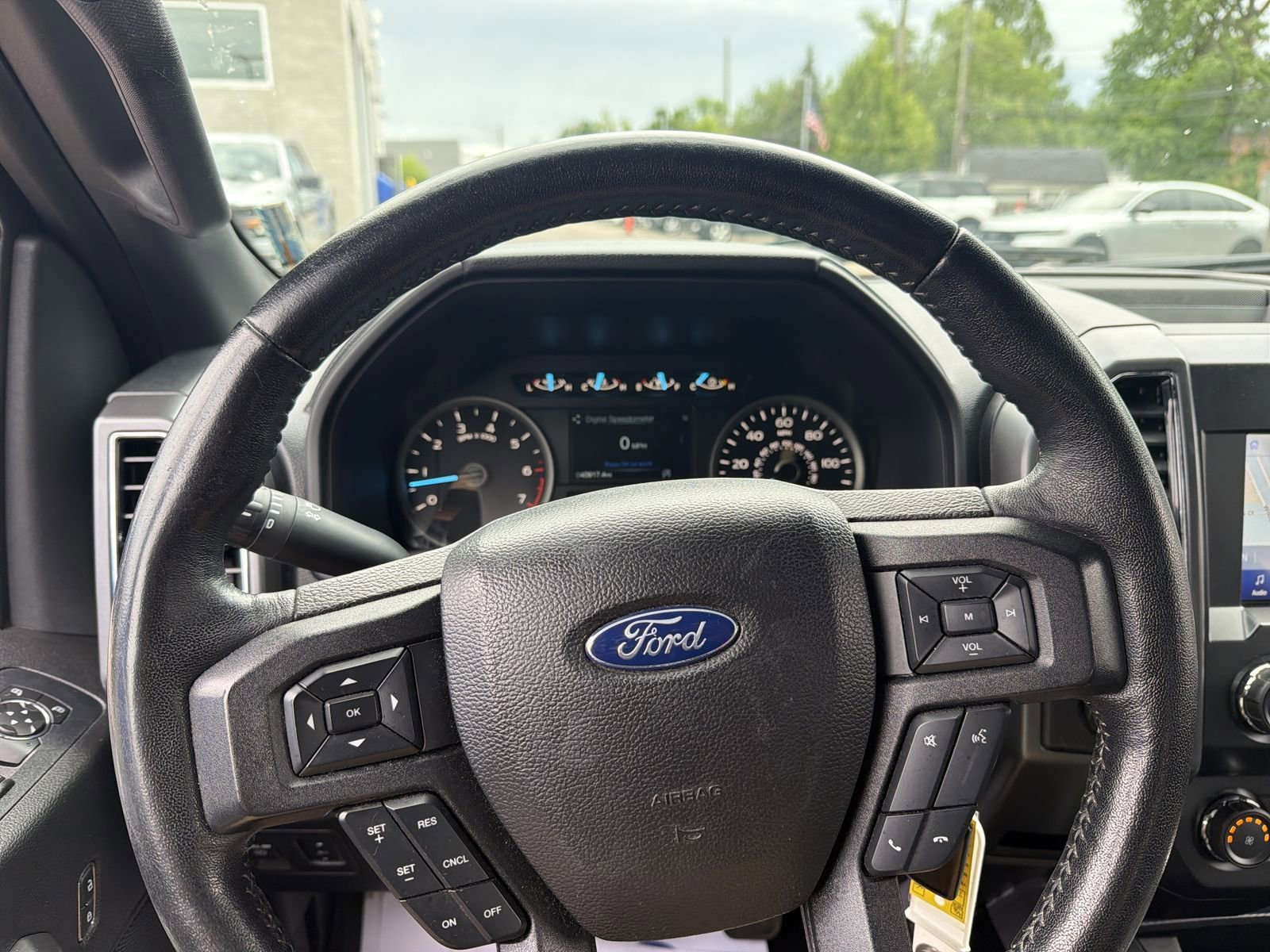 Used 2020 Ford F150 XLT w/ Equipment Group 302A Luxury AWD/4WD image 31
