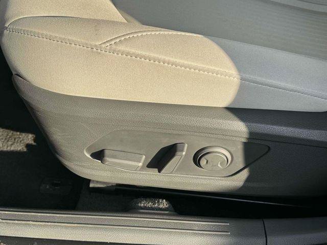 Used 2023 Hyundai Sonata SEL w/ Cargo Package FWD image 17